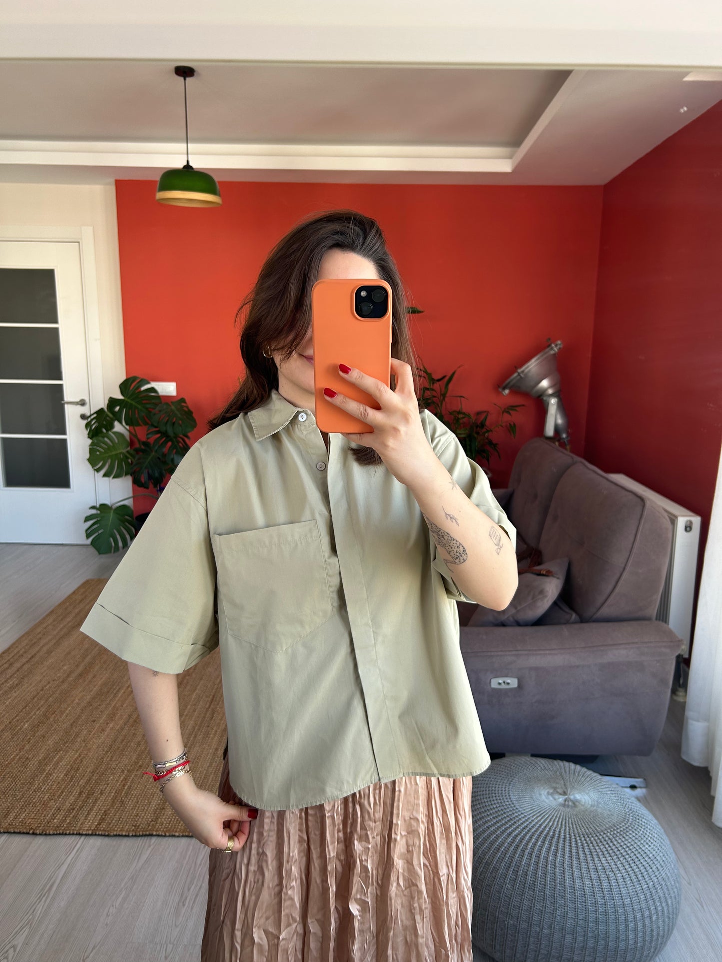 Kadın Poplin Gömlek – Haki Renk Kısa Kollu Klasik Stil