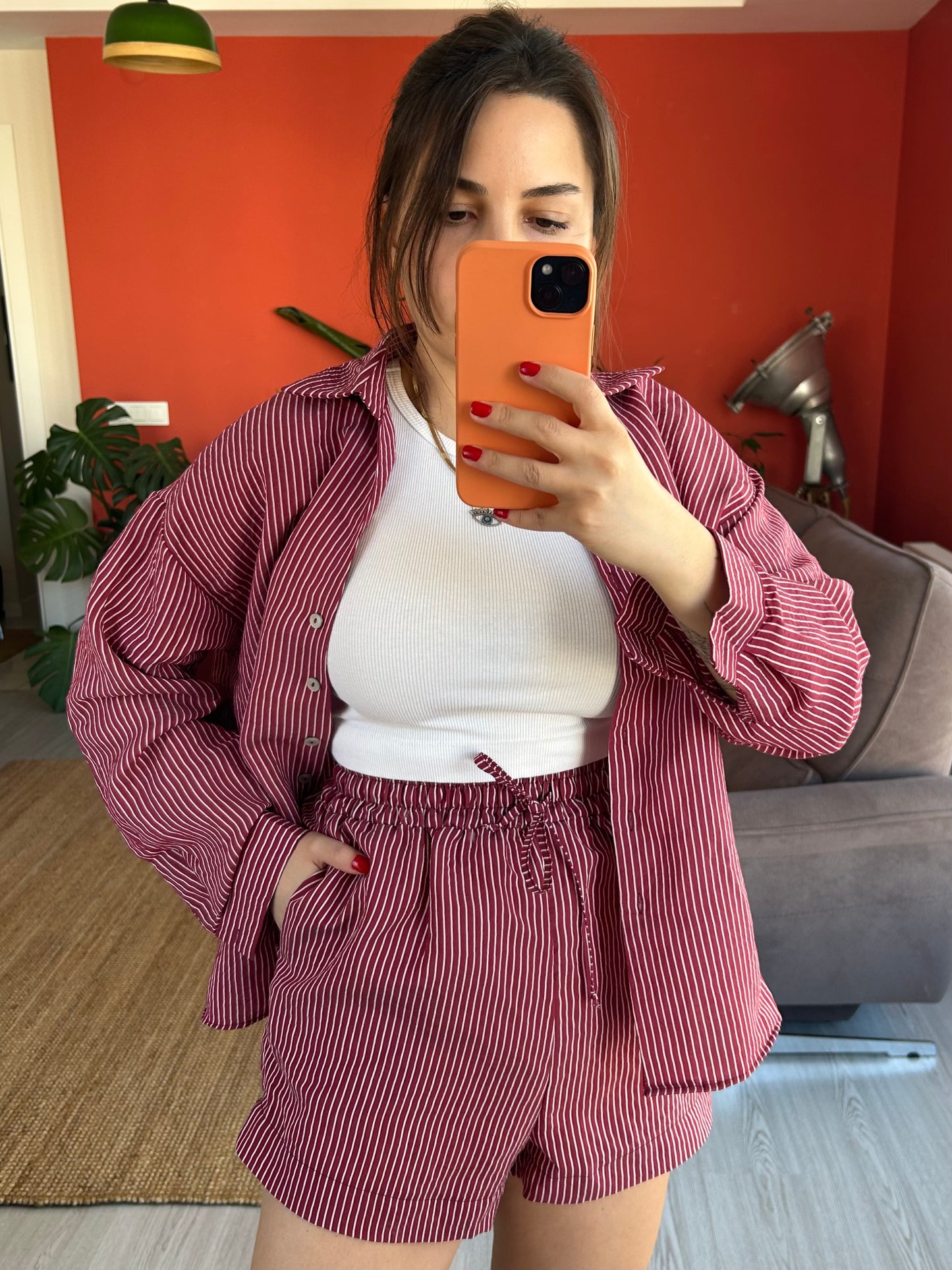 Tensel Şortlu Takım Kırmızı Çizgili – Modern ve Rahat Stil