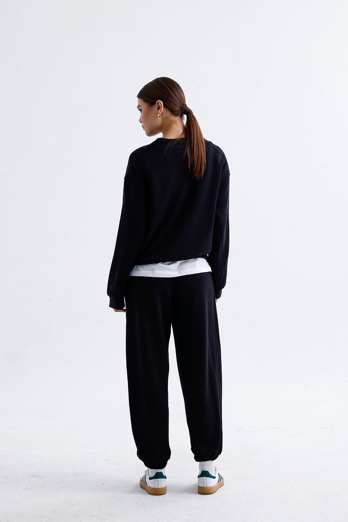 Kadın Modal Sweatshirt – Siyah Renk Yumuşak ve Rahat Günlük Üst