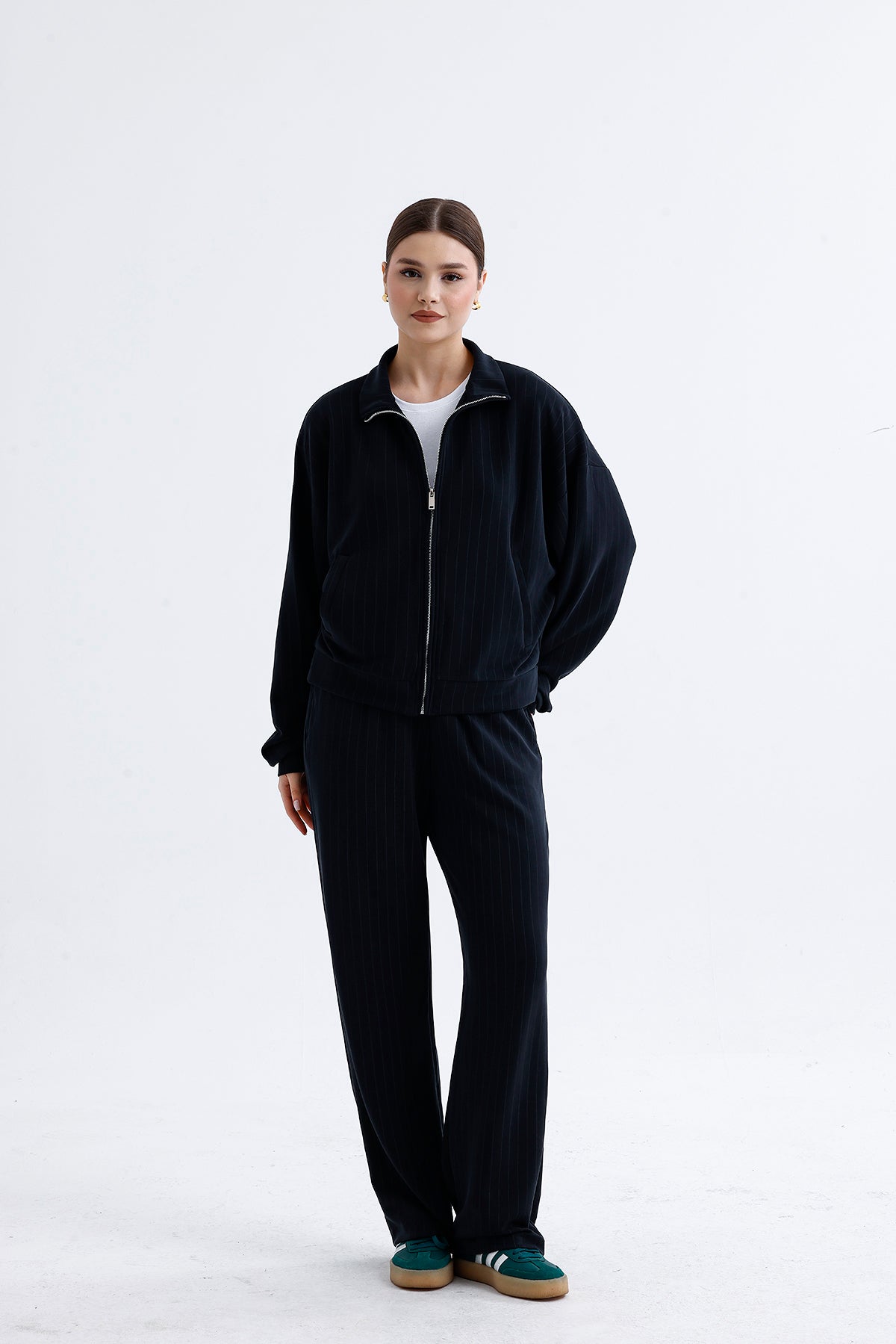 Kadın Modal Eşofman Takımı – Çizgili Lacivert Rahat ve Şık İkili Set