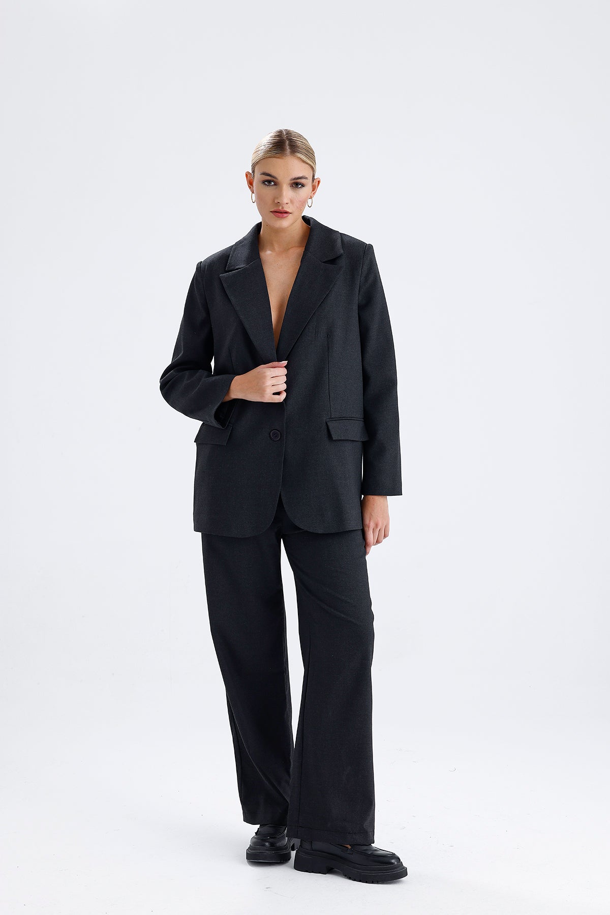 Kadın Oversize Blazer Ceket – Antrasit Renk Modern Şehir Stili