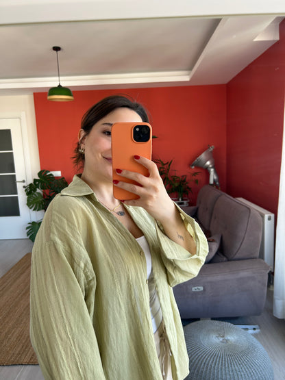 Kadın Gömlek – Yeşil Transparan Kumaş Rahat ve Klasik Stil