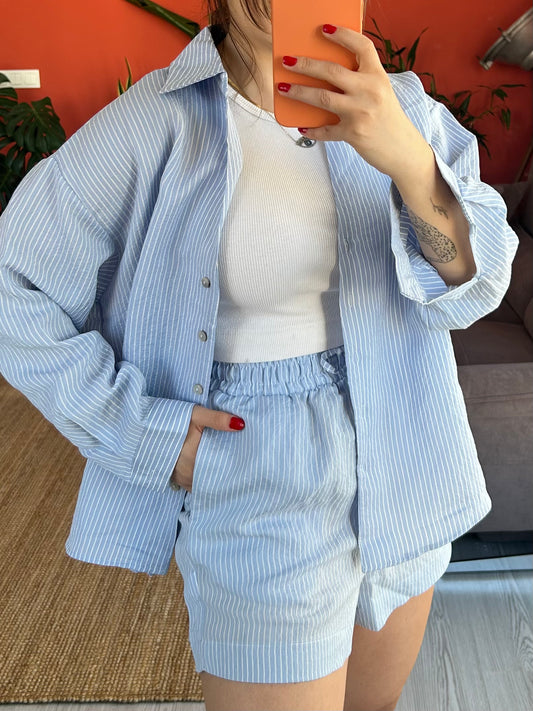Tensel Şortlu Takım Mavi Çizgili – Modern ve Rahat Stil
