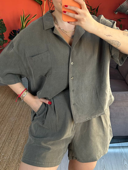 Tensel Şortlu Takım Haki – Modern ve Rahat Stil