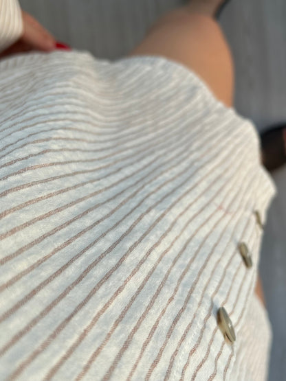 Kahverengi Çizgili Keten Takım – Kemerli Rahat Stil