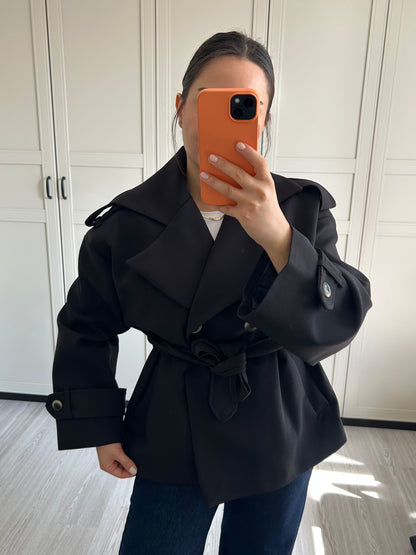 Siyah Kısa Trençkot