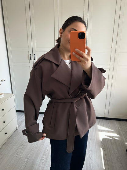 Kahverengi Kısa Trençkot