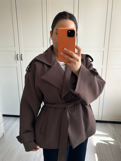 Kahverengi Kısa Trençkot