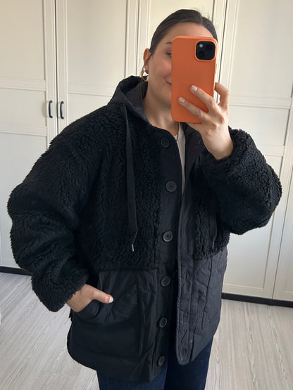 Siyah Kapitone Peluş Mont