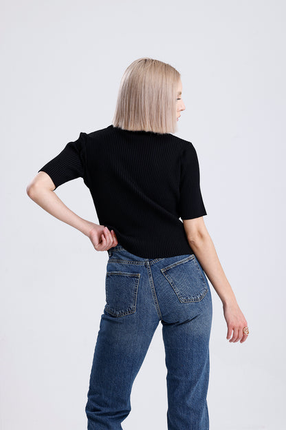 Kadın Triko Tişört – Siyah Fermuarlı Modern Günlük Üst