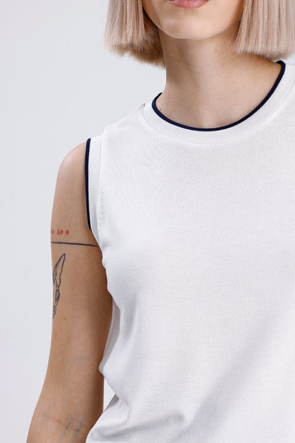 Kadın Kolsuz Triko Tişört – Beyaz Renk, Yazlık Şık Üst