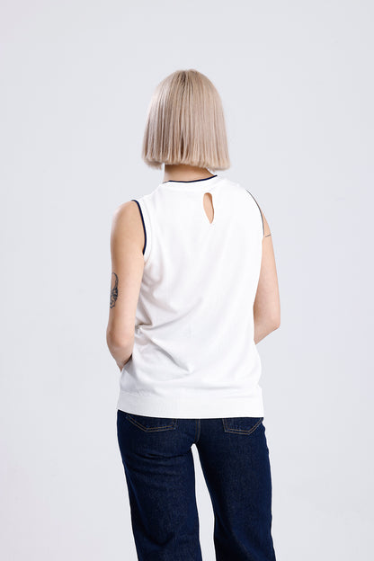 Kadın Kolsuz Triko Tişört – Beyaz Renk, Yazlık Şık Üst