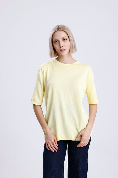 Kadın Triko Tişört – Sarı Yuvarlak Yaka Kısa Kollu Yazlık Üst