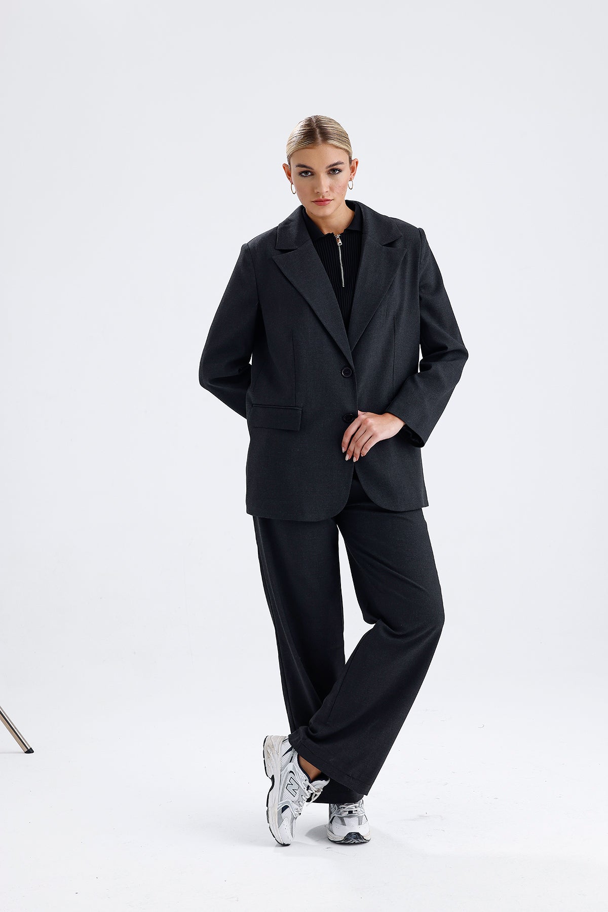 Kadın Oversize Blazer Ceket – Antrasit Renk Modern Şehir Stili