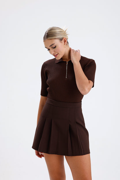 Kadın Pileli Etek – Kahverengi Pile Detaylı Modern Kesim