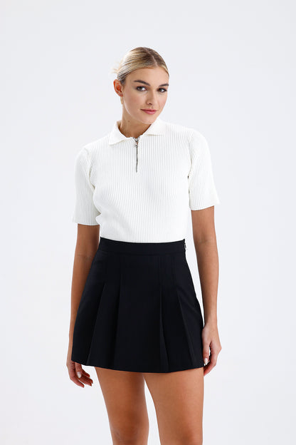 Kadın Pileli Etek – Siyah Pile Detaylı Modern Kesim